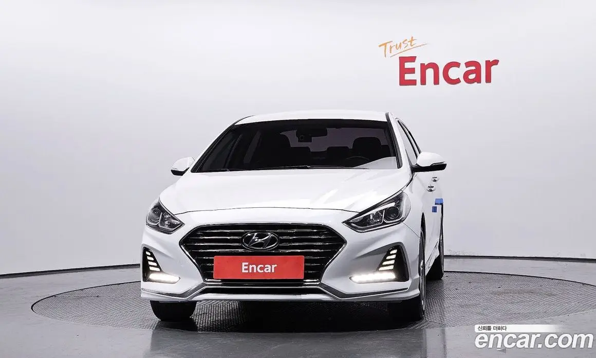 Hyundai Sonata 2017 2.0 автомат (гидро), фото 3