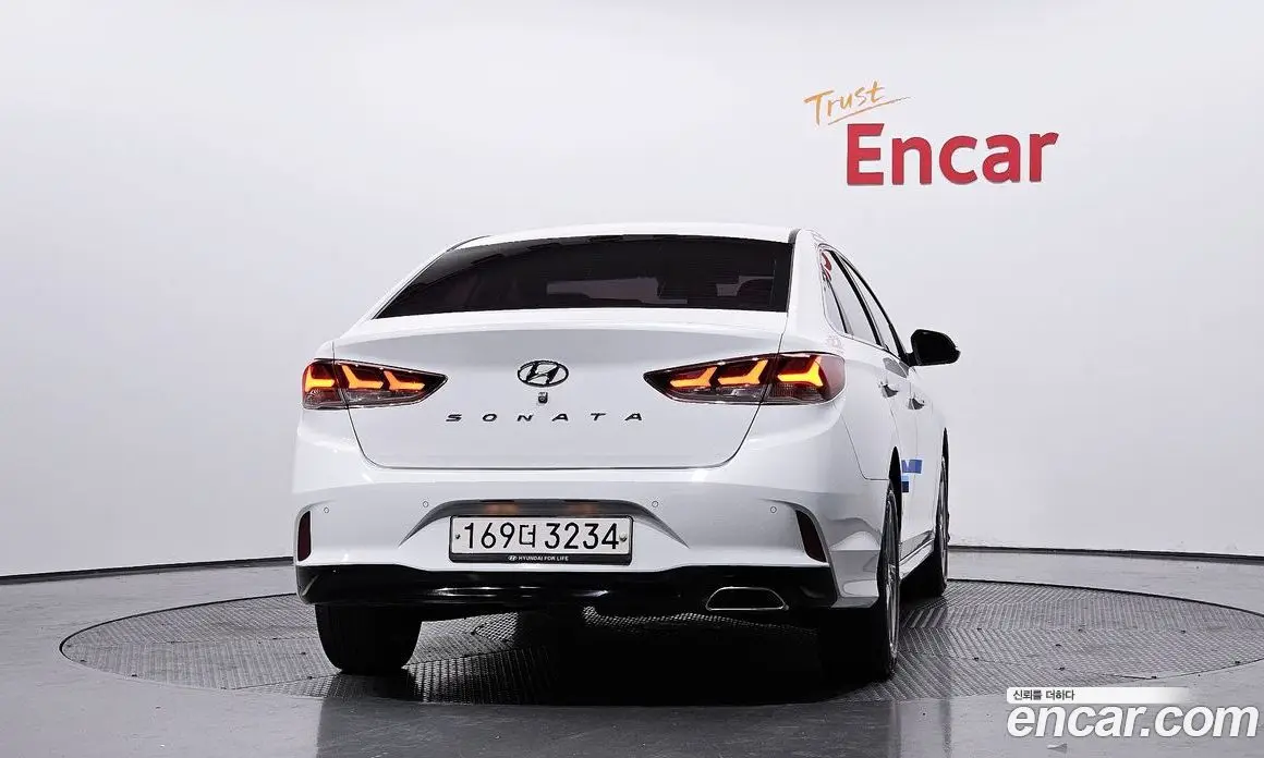 Hyundai Sonata 2017 2.0 автомат (гидро), фото 4