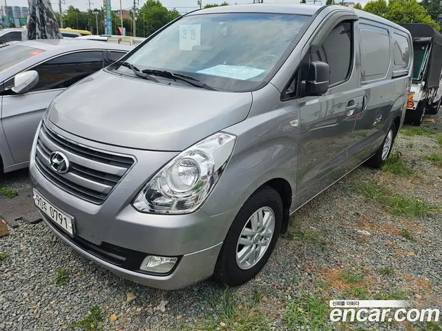 Hyundai Starex 2017 2.5 автомат (гидро), миниатюра 2 Hyundai Starex 2017 2.5 автомат (гидро), миниатюра 2