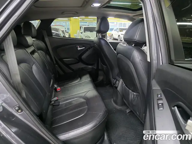 Hyundai Tucson 2014 2.0 автомат (гидро), миниатюра 12