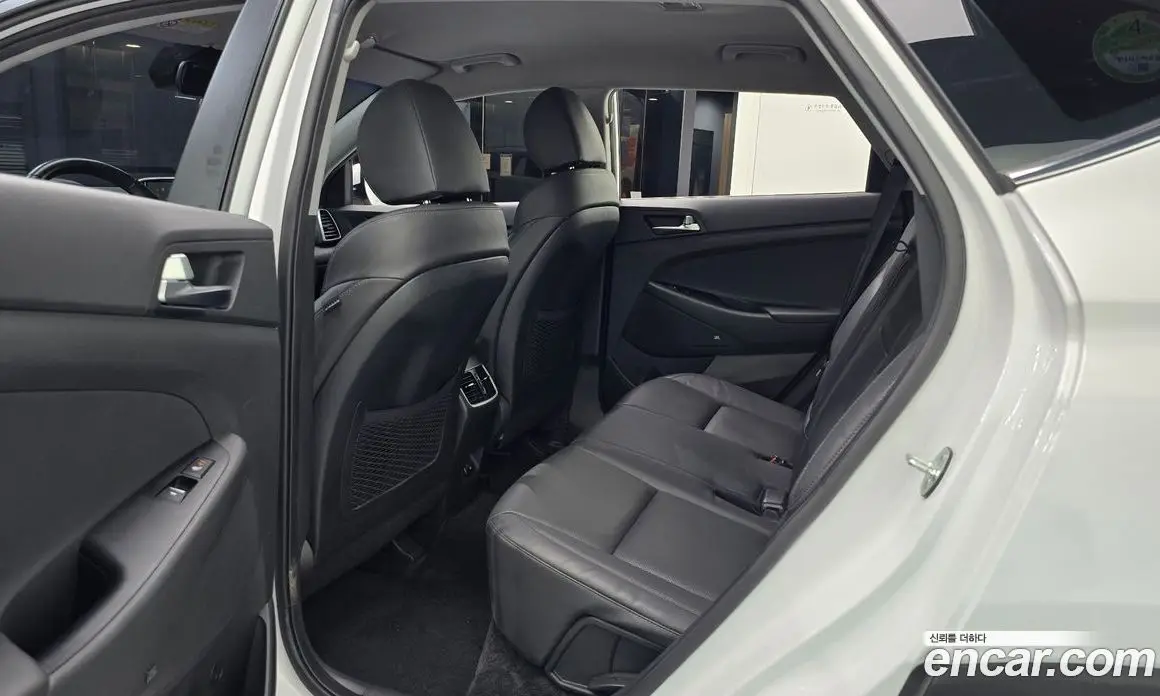 Hyundai Tucson 2019 1.6 автомат (гидро), фото 16
