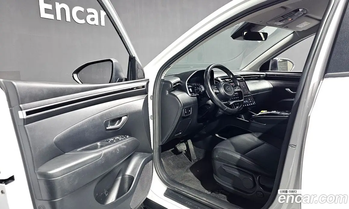 Hyundai Tucson 2022 1.6 автомат (гидро), фото 13