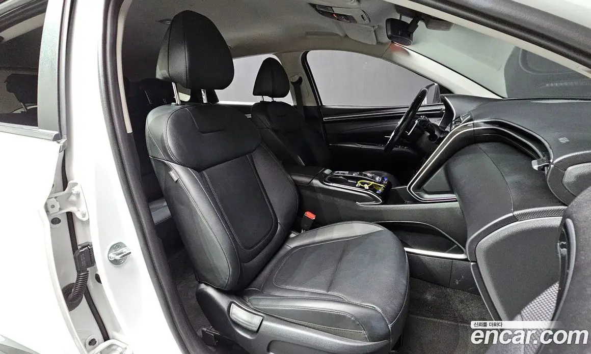 Hyundai Tucson 2022 1.6 автомат (гидро), фото 16