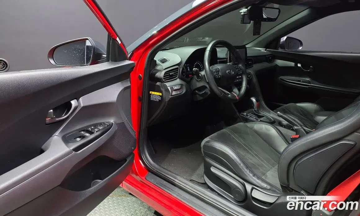 Hyundai Veloster 2019 1.4 автомат (гидро), фото 13