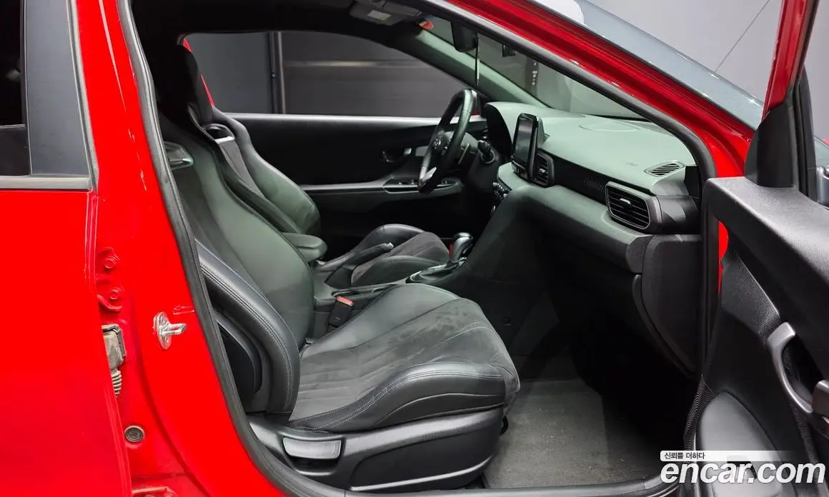 Hyundai Veloster 2019 1.4 автомат (гидро), фото 17