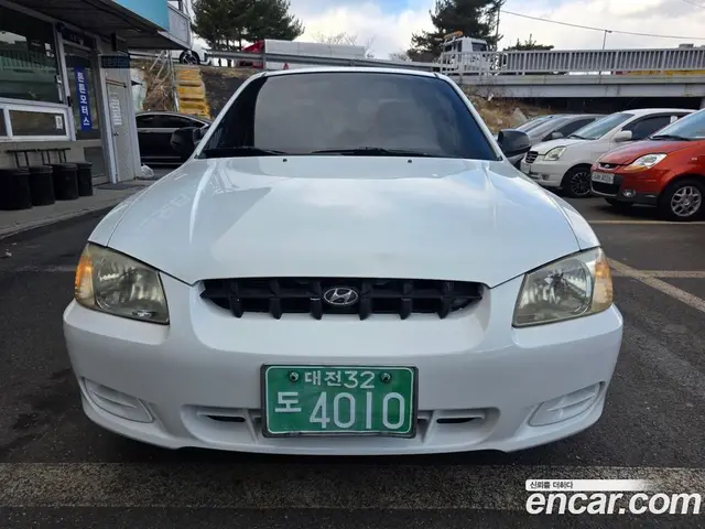 Hyundai Verna, 2001, 79 443 км