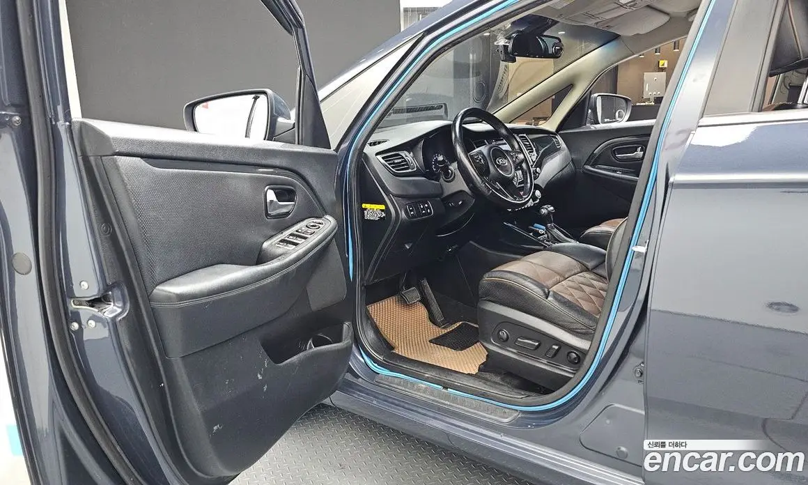 Kia Carens 2015 2.0 автомат (гидро), фото 13