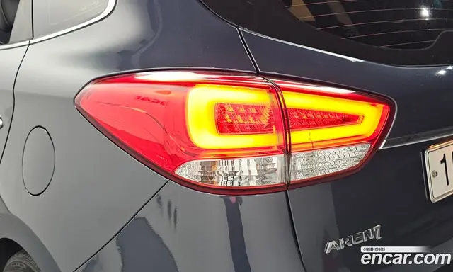Kia Carens 2015 2.0 автомат (гидро), миниатюра 9