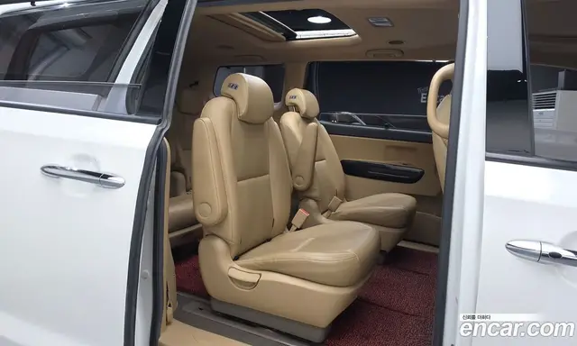Kia Carnival 2017 2.2 автомат (гидро), миниатюра 11 Kia Carnival 2017 2.2 автомат (гидро), миниатюра 11