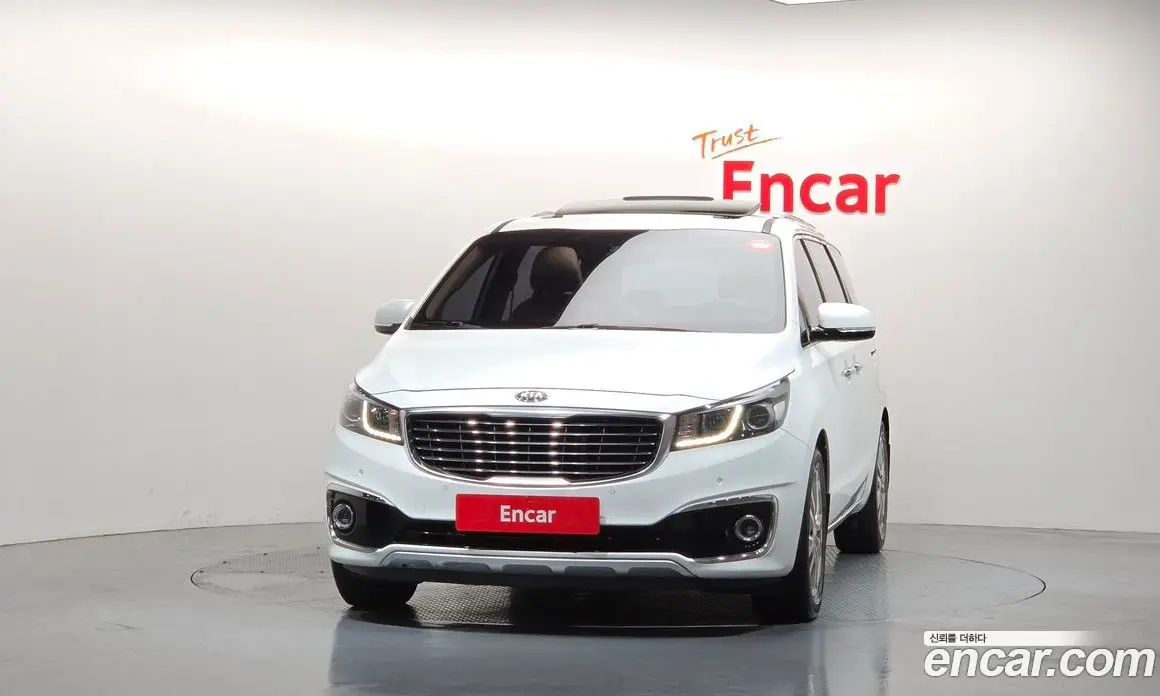 Kia Carnival 2017 2.2 автомат (гидро), фото 3 Kia Carnival 2017 2.2 автомат (гидро), фото 3