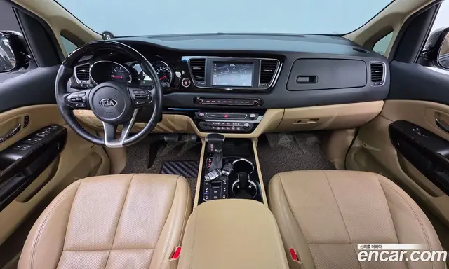 Kia Carnival 2018 2.2 автомат (гидро), миниатюра 7