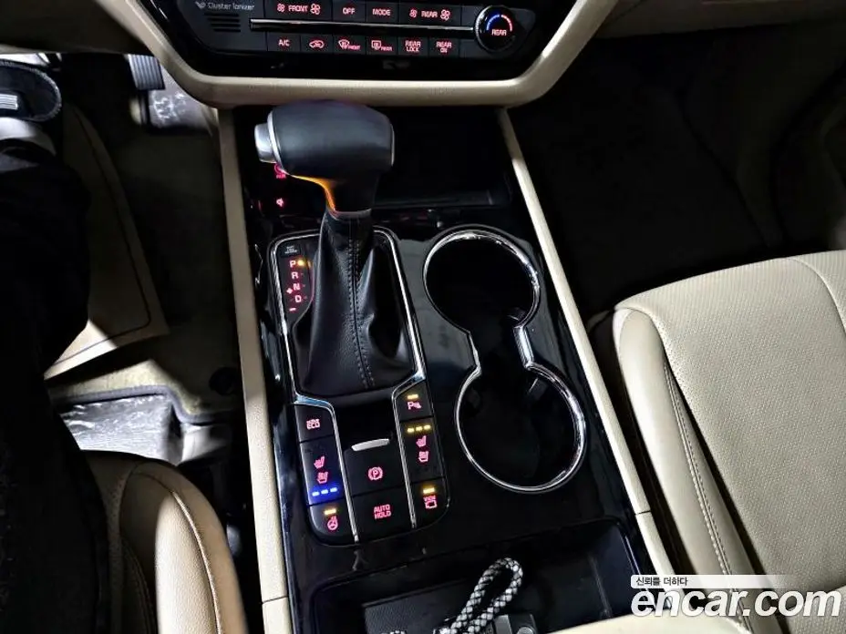 Kia Carnival 2020 2.2 автомат (гидро), фото 18