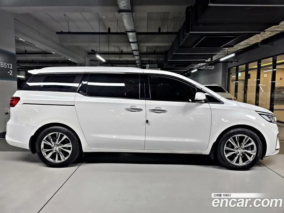 Kia Carnival 2020 2.2 автомат (гидро), фото 3