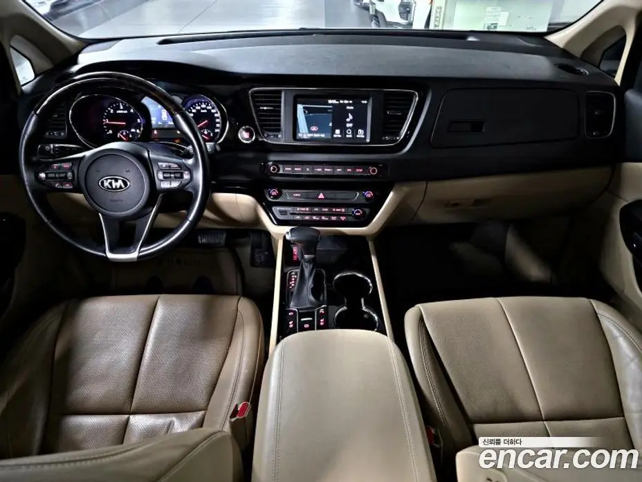 Kia Carnival 2020 2.2 автомат (гидро), фото 10