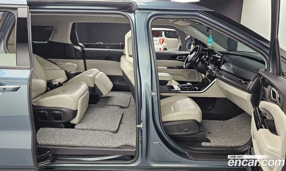 Kia Carnival 2020 2.2 автомат (гидро), фото 16 Kia Carnival 2020 2.2 автомат (гидро), фото 16