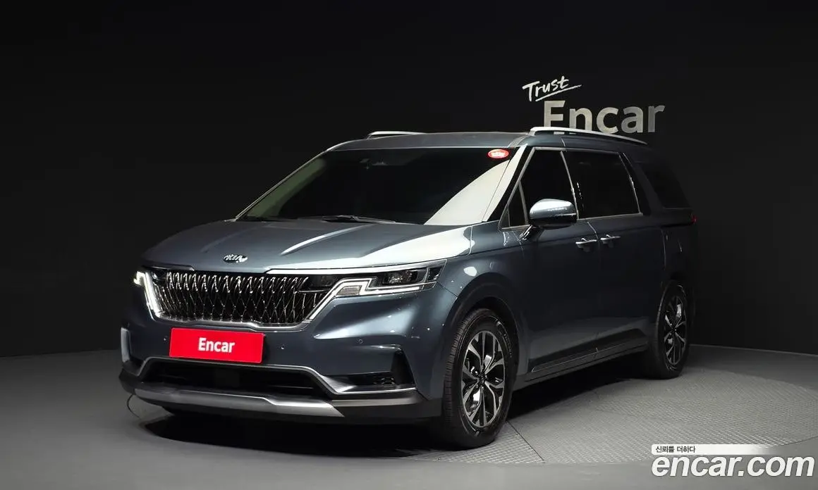 Kia Carnival 2021 2.2 автомат (гидро), фото 1 Kia Carnival 2021 2.2 автомат (гидро), фото 1