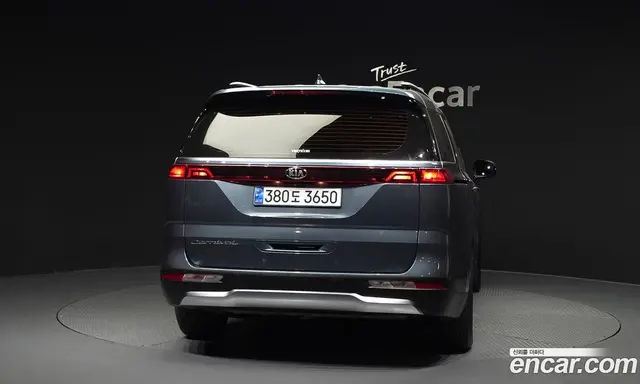 Kia Carnival 2021 2.2 автомат (гидро), миниатюра 4 Kia Carnival 2021 2.2 автомат (гидро), миниатюра 4