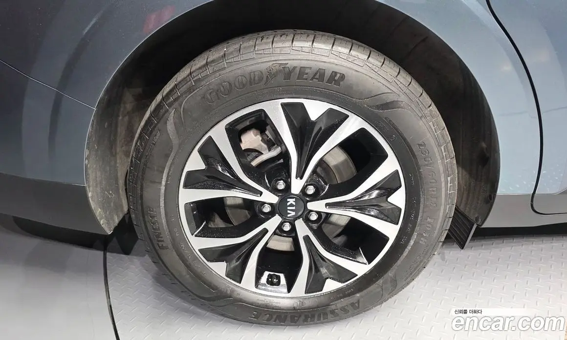 Kia Carnival 2021 2.2 автомат (гидро), фото 5 Kia Carnival 2021 2.2 автомат (гидро), фото 5