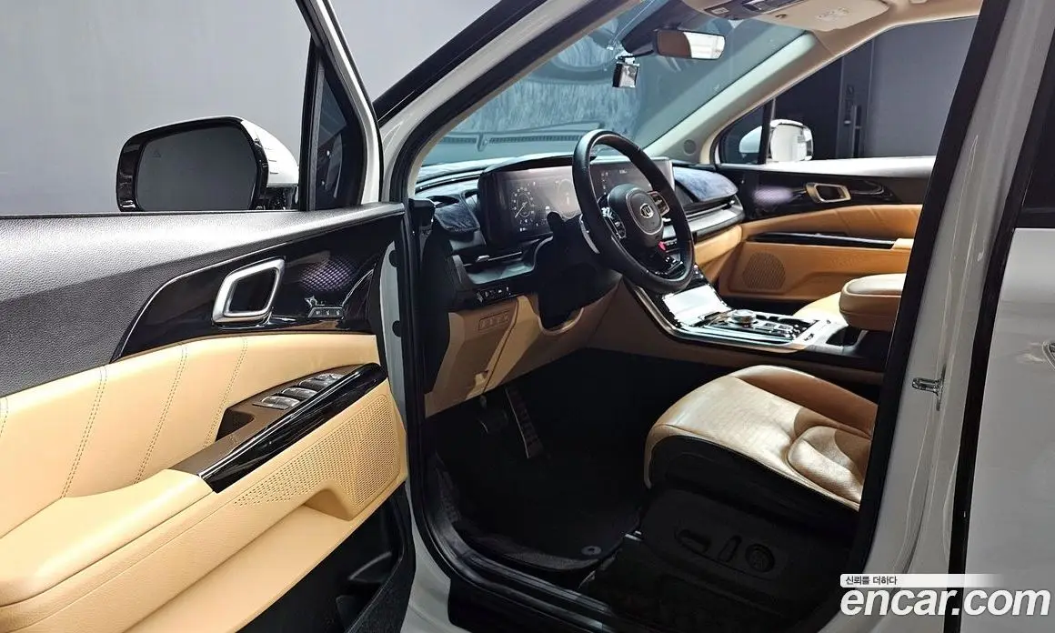 Kia Carnival 2021 2.2 автомат (гидро), фото 13