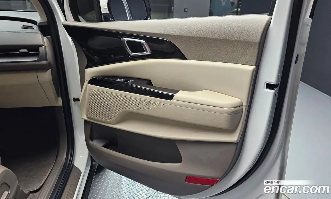 Kia Carnival 2022 2.2 автомат (гидро), фото 15
