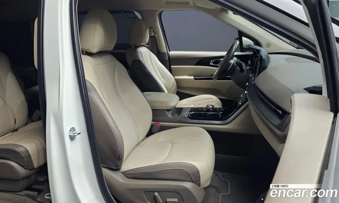 Kia Carnival 2022 2.2 автомат (гидро), фото 16