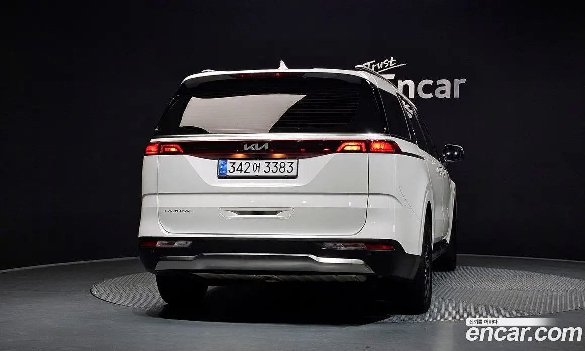 Kia Carnival 2022 2.2 автомат (гидро), фото 4