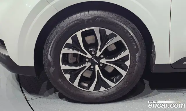 Kia Carnival 2022 2.2 автомат (гидро), миниатюра 5