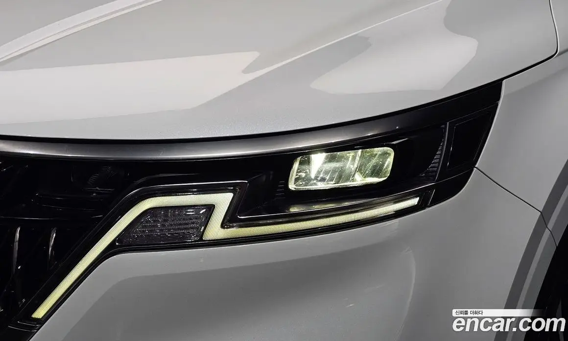 Kia Carnival 2022 2.2 автомат (гидро), фото 8