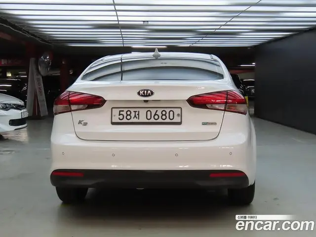 Kia K3 2016 1.6 автомат (гидро), миниатюра 4 Kia K3 2016 1.6 автомат (гидро), миниатюра 4