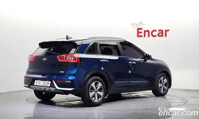 Kia Niro 2018 1.6 автомат (гидро), миниатюра 2