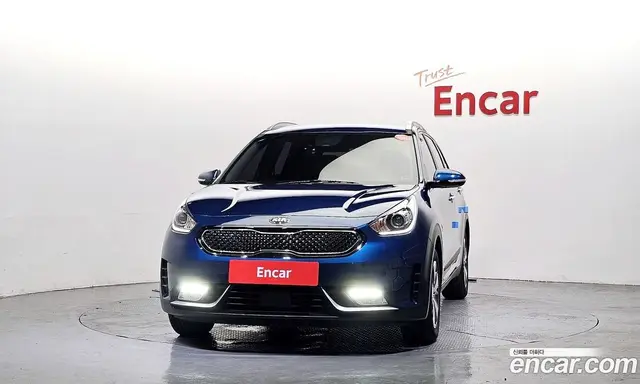 Kia Niro 2018 1.6 автомат (гидро), миниатюра 3