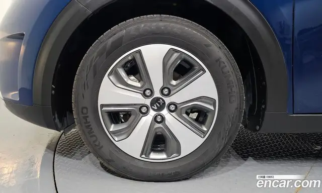 Kia Niro 2018 1.6 автомат (гидро), миниатюра 5