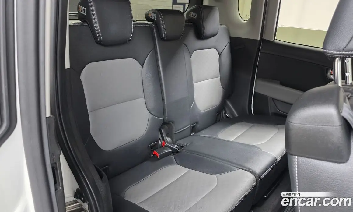 Kia Ray 2021 1.0 автомат (гидро), фото 17