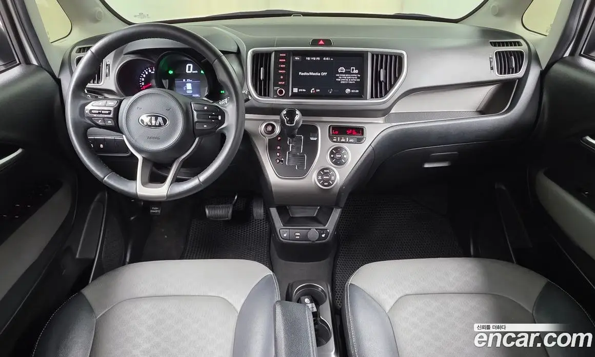 Kia Ray 2021 1.0 автомат (гидро), фото 10