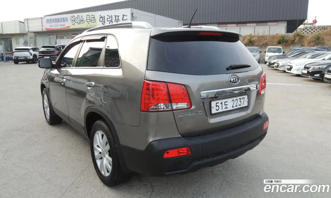 Kia Sorento 2011 2.0 автомат (гидро), фото 6