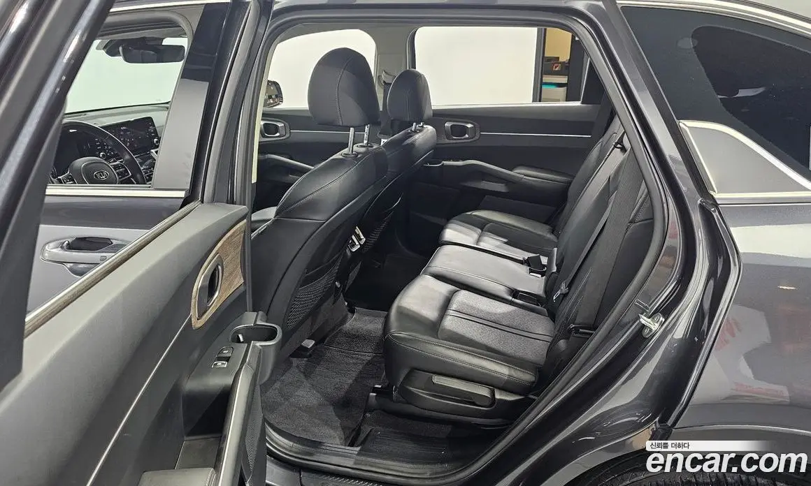 Kia Sorento 2021 2.2 автомат (гидро), фото 17