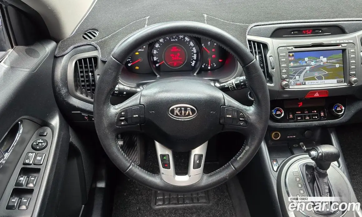 Kia Sportage 2011 2.0 автомат (гидро), фото 13