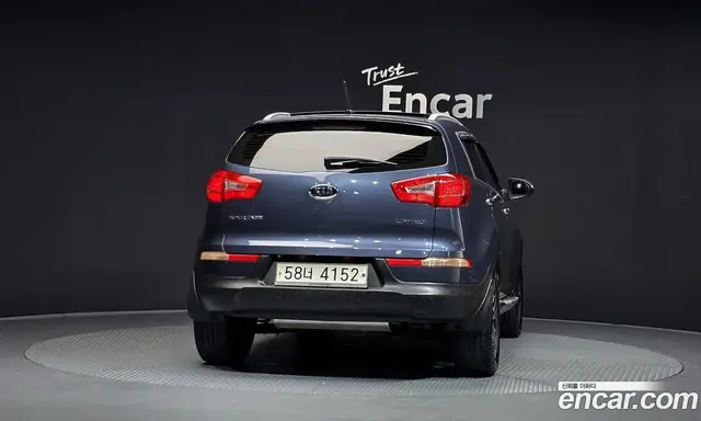 Kia Sportage 2011 2.0 автомат (гидро), миниатюра 4