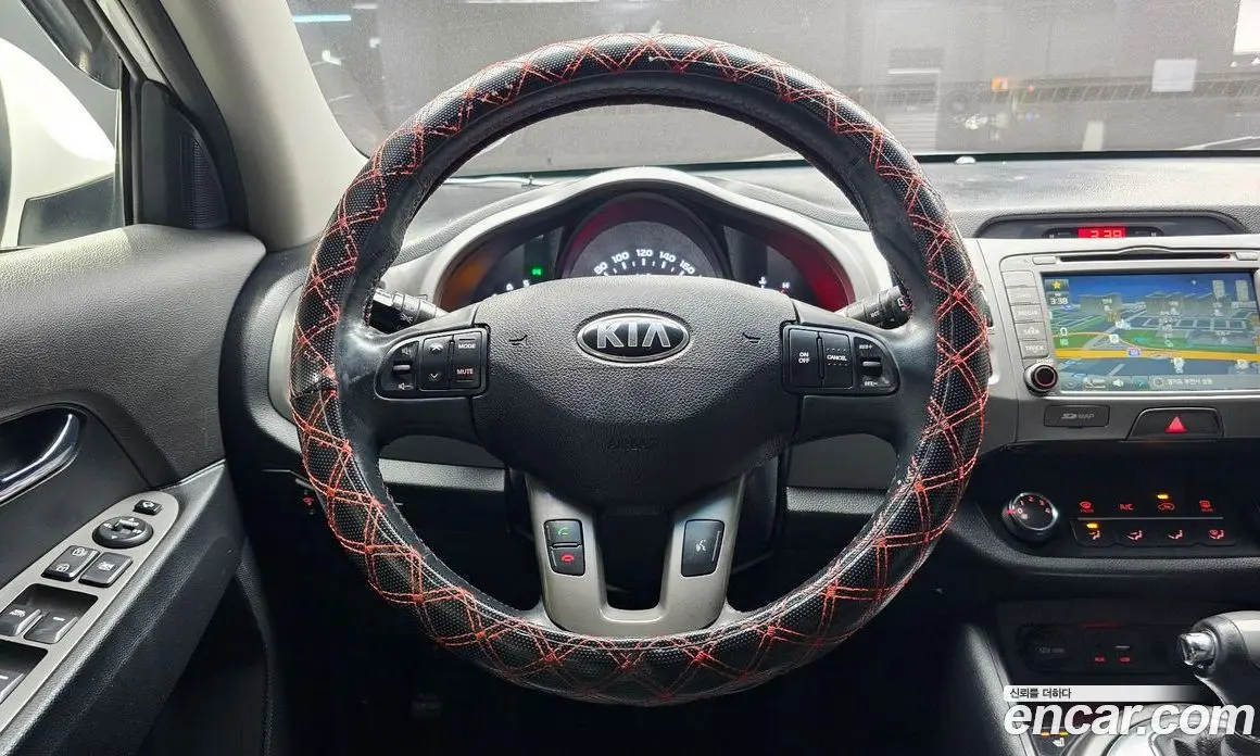 Kia Sportage 2014 2.0 автомат (гидро), фото 13