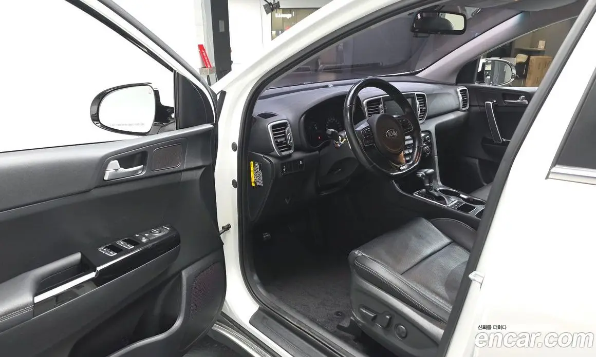 Kia Sportage 2018 2.0 автомат (гидро), фото 13