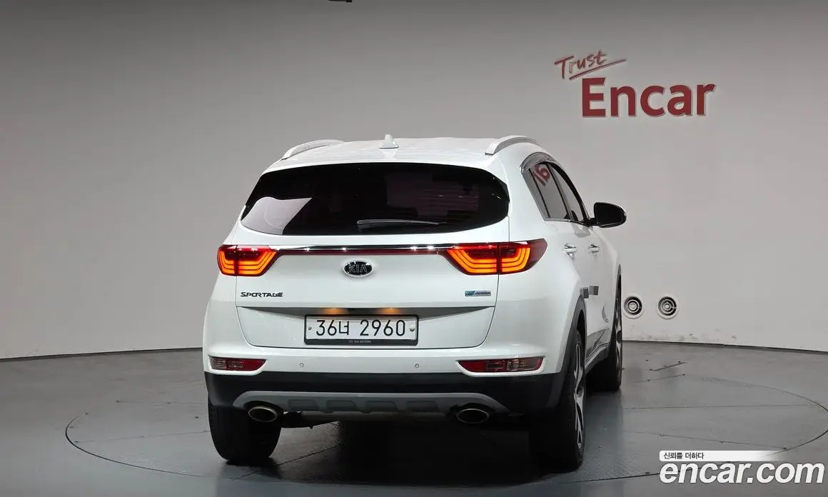 Kia Sportage 2018 2.0 автомат (гидро), фото 4