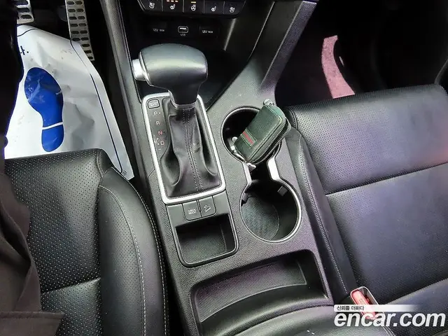 Kia Sportage 2018 2.0 автомат (гидро), миниатюра 9
