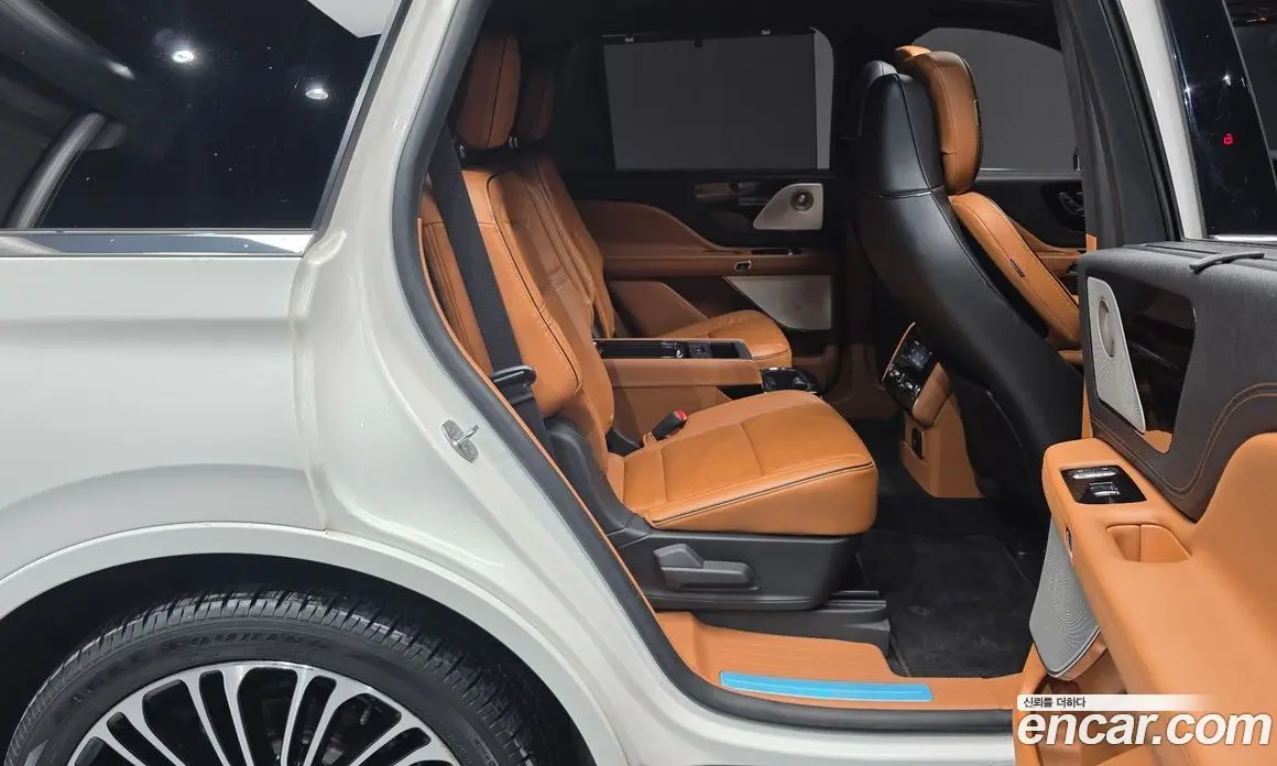 Lincoln Aviator 2022 3.0 автомат (гидро), фото 17 Lincoln Aviator 2022 3.0 автомат (гидро), фото 17