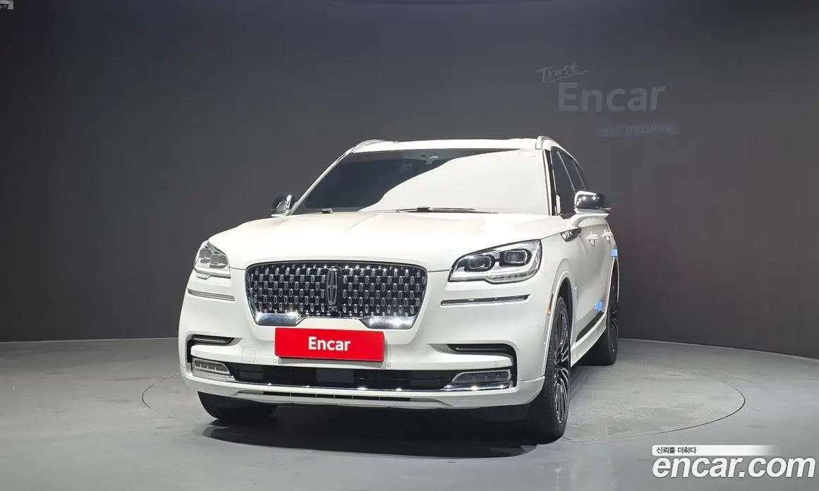 Lincoln Aviator 2022 3.0 автомат (гидро), фото 3 Lincoln Aviator 2022 3.0 автомат (гидро), фото 3
