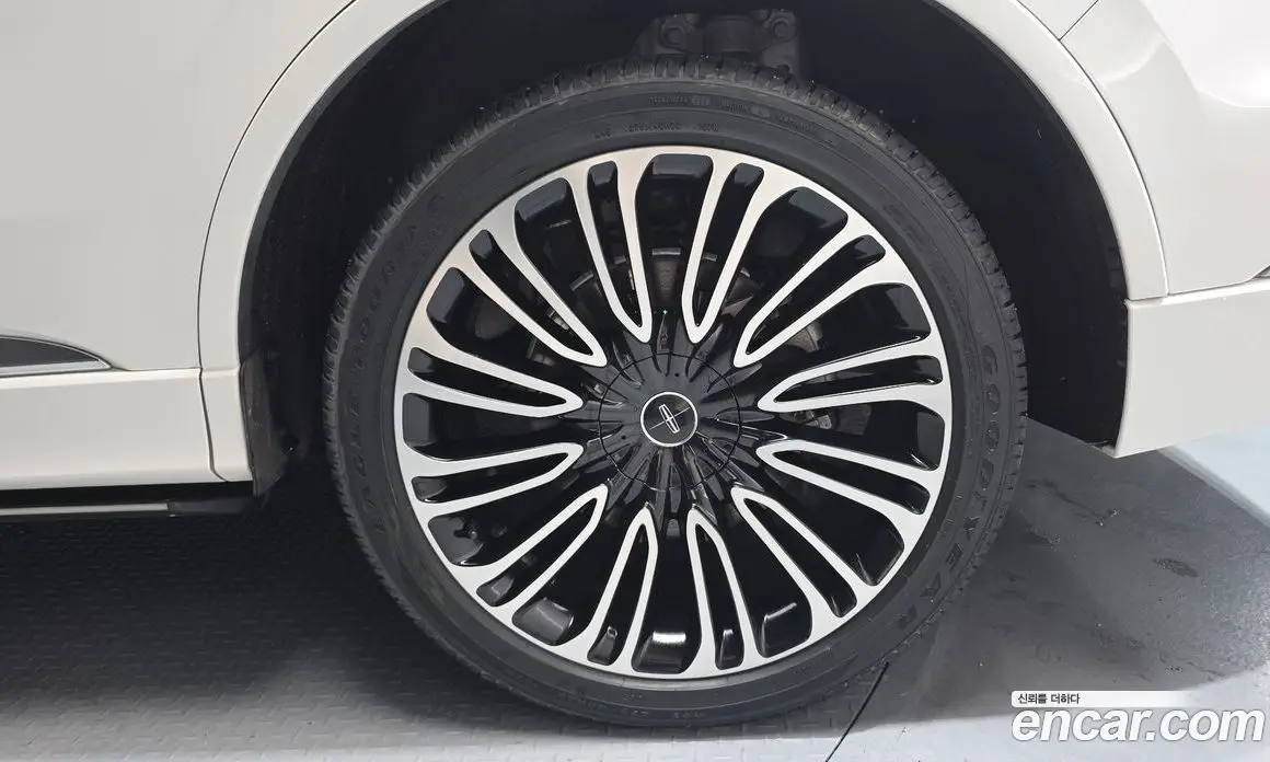 Lincoln Aviator 2022 3.0 автомат (гидро), фото 7 Lincoln Aviator 2022 3.0 автомат (гидро), фото 7