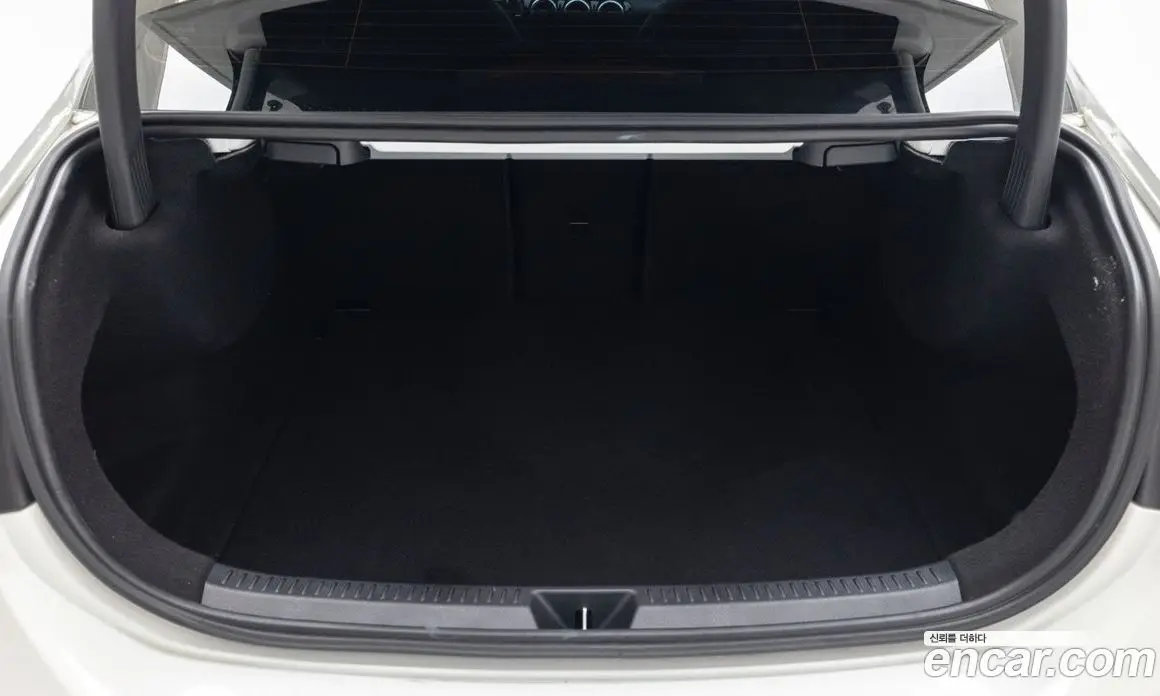 Mercedes-Benz A-Class 2022 2.0 автомат (гидро), фото 12