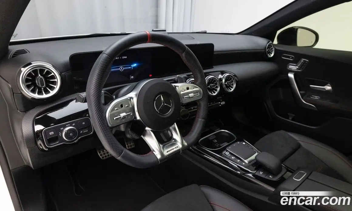 Mercedes-Benz A-Class 2022 2.0 автомат (гидро), фото 17
