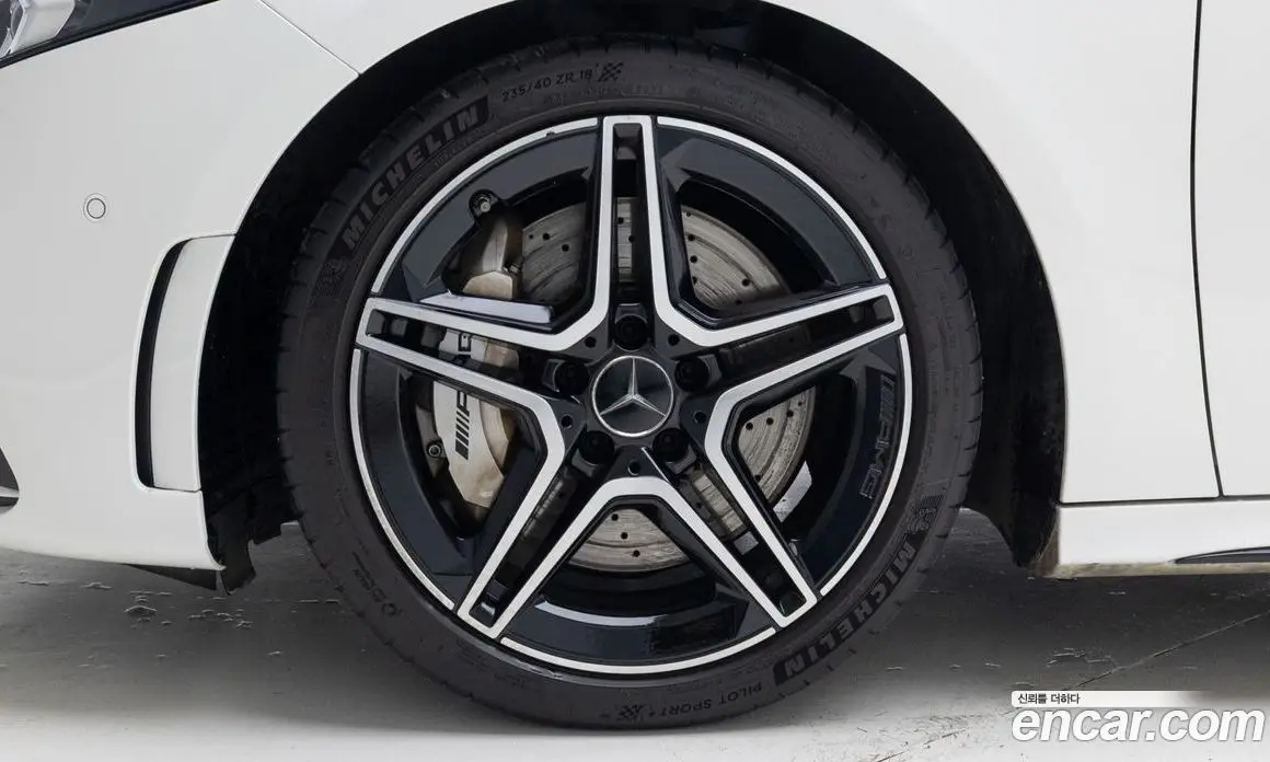 Mercedes-Benz A-Class 2022 2.0 автомат (гидро), фото 5