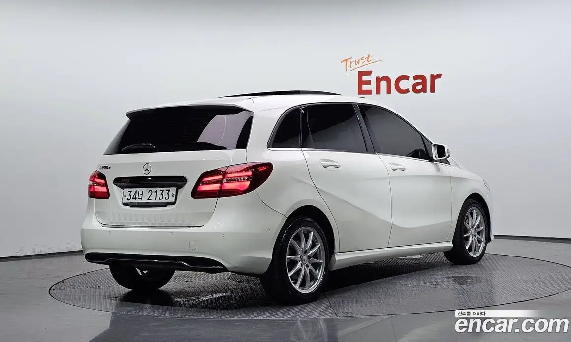 Mercedes-Benz B-Class 2017 2.1 автомат (гидро), фото 2 Mercedes-Benz B-Class 2017 2.1 автомат (гидро), фото 2