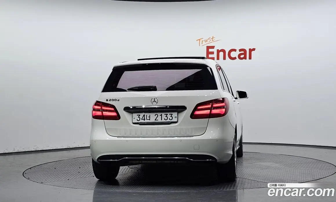 Mercedes-Benz B-Class 2017 2.1 автомат (гидро), фото 4 Mercedes-Benz B-Class 2017 2.1 автомат (гидро), фото 4